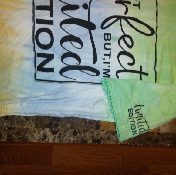 Shirt - Picture 2 of 4